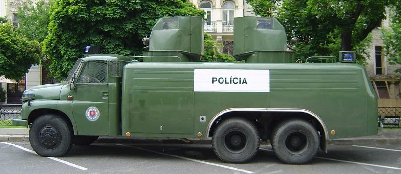 [Old water cannon2.jpg]